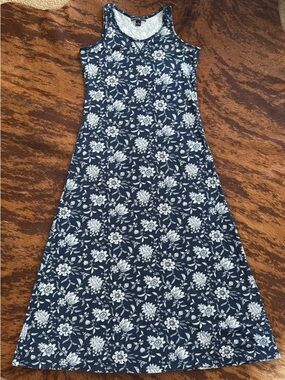 American Living Navy and White Floral Tank Top Dress